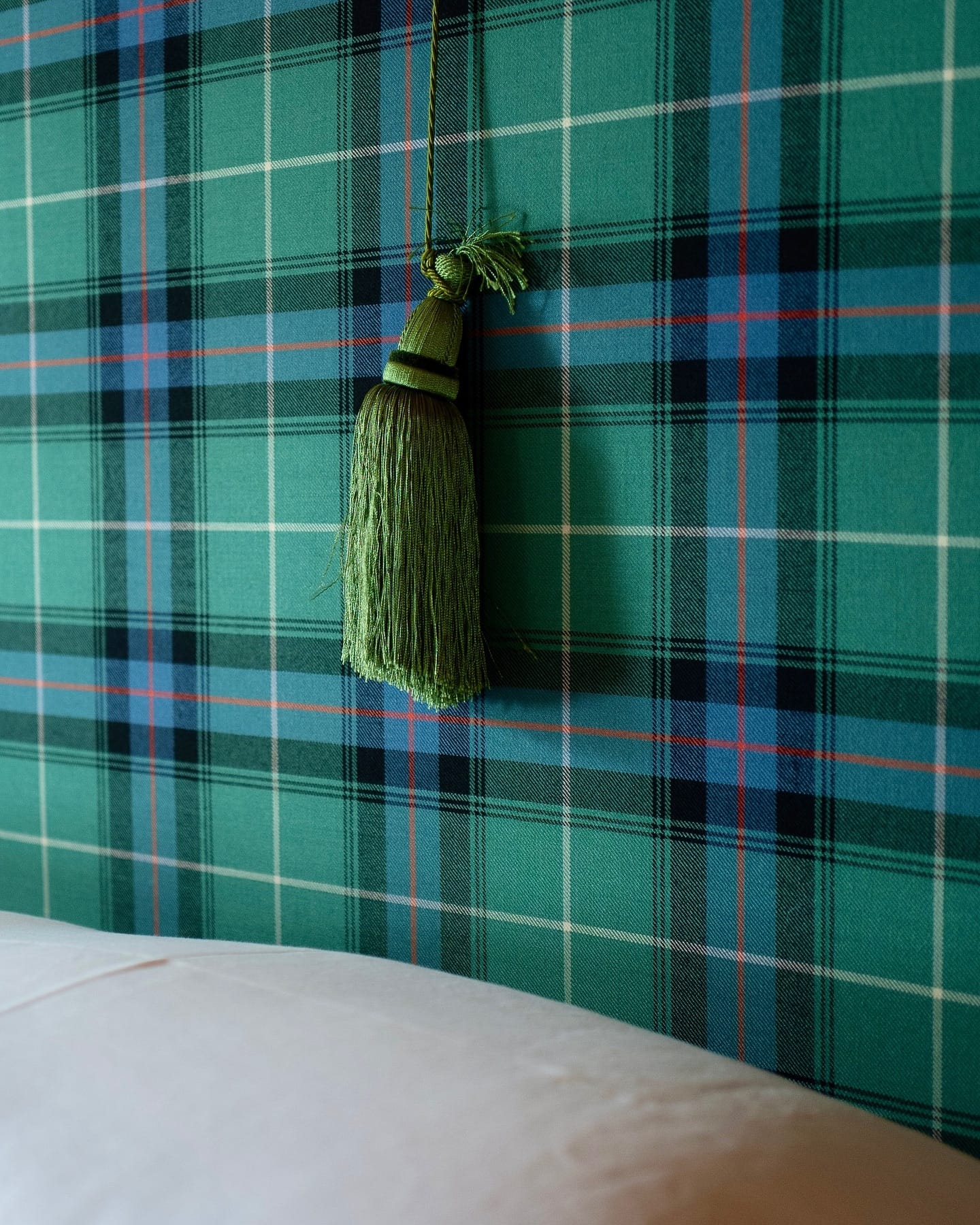 Villa Flor, un rifugio elegante tra arte, luce e silenzi di montagna